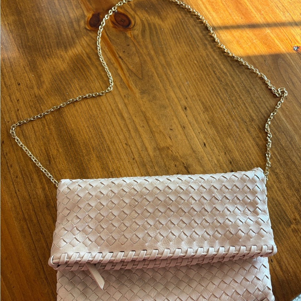Elegant Woven Pink Shoulder Bag